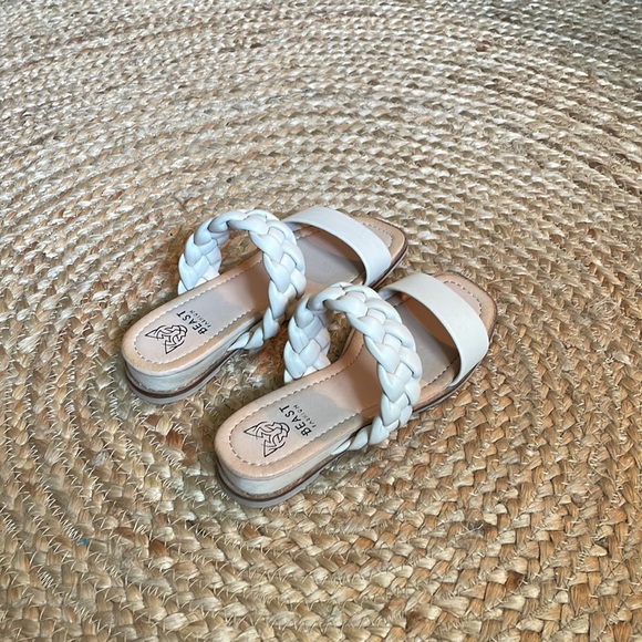 NEW Gorgeous Braided Sandals. Beast Fashion  NWOT - Picture 8 of 9